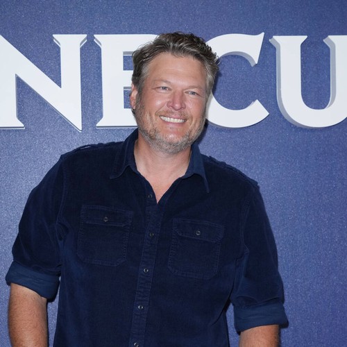 Blake Shelton sells rights to music catalogue