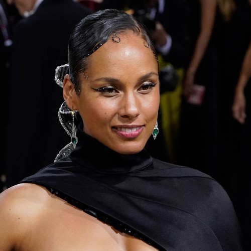 Alicia Keys to release first-ever holiday album