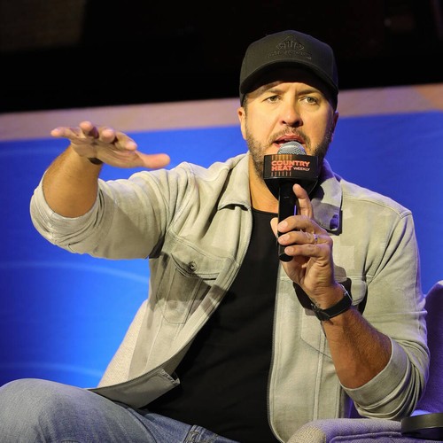 Luke Bryan defends bringing Ron DeSantis on stage at Florida concert