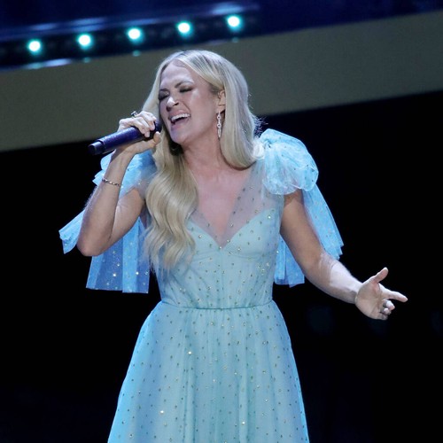 Carrie Underwood and Pink to perform at American Music Awards