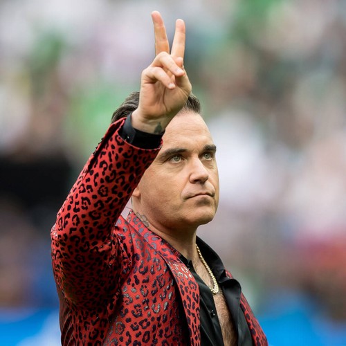 Robbie Williams calls out 'hypocrisy' of artists refusing to perform in Qatar