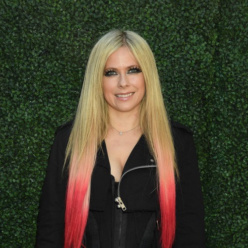 Avril Lavigne y Tyga se derraman