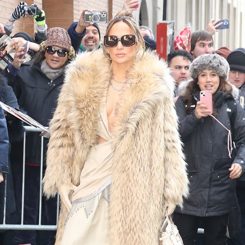 Jennifer Lopez claims she grew up with ‘narcissistic’ mother
