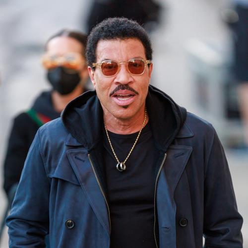 Lionel Richie postpones two concerts after falling ill during show