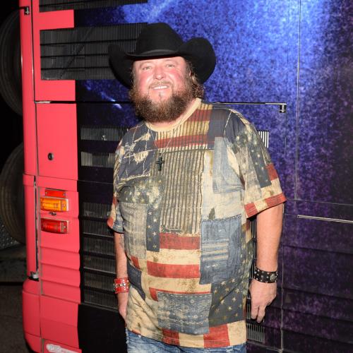 Country star Colt Ford injured in tour bus crash