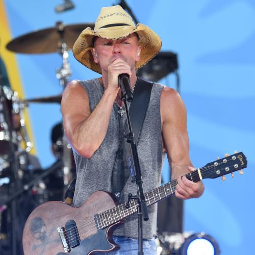 Kenny Chesney mourns death of dog Poncho
