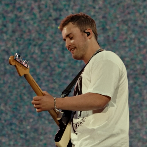 Olivia Dean and Sam Fender lead Universal Music Group’s major victory at the 2026 BRIT Awards